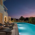 Villa Blanche By Ilc Brtonigla