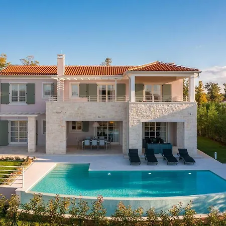 Villa Blanche By Ilc Brtonigla