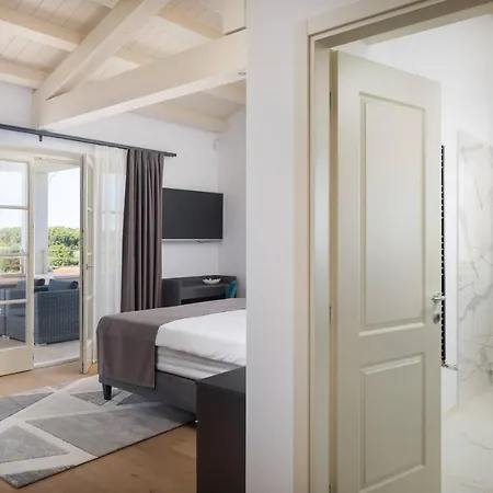 Villa Blanche By Ilc