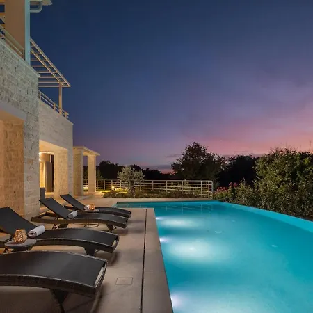 Villa Blanche By Ilc Brtonigla